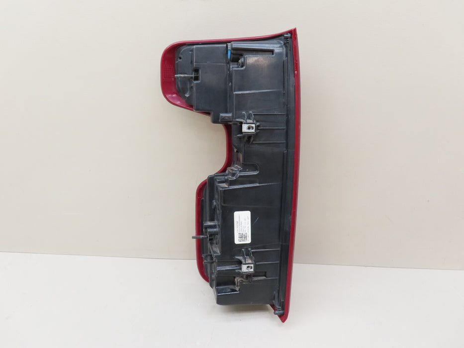2019-2023 CHEVROLET SILVERADO 1500 REAR RIGHT PASSENGER SIDE TAIL LIGHT OEM