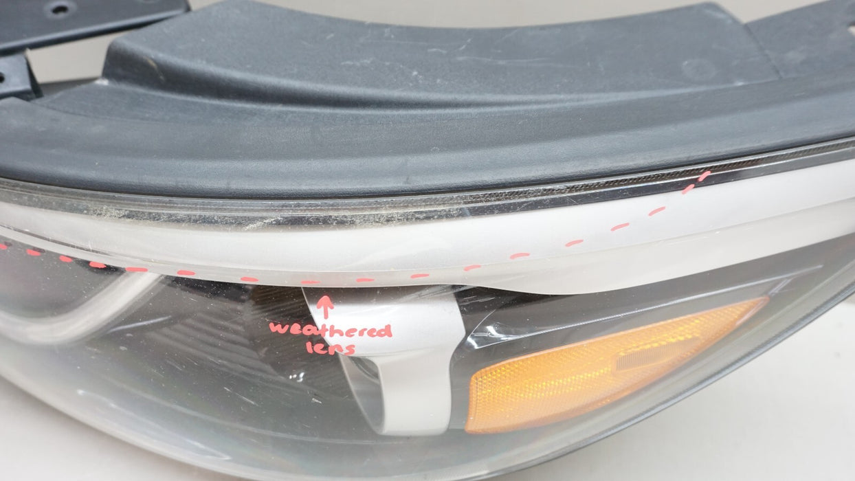 2015-2018 KIA SEDONA FRONT LEFT DRIVER SIDE HALOGEN W / LED HEADLIGHT OEM