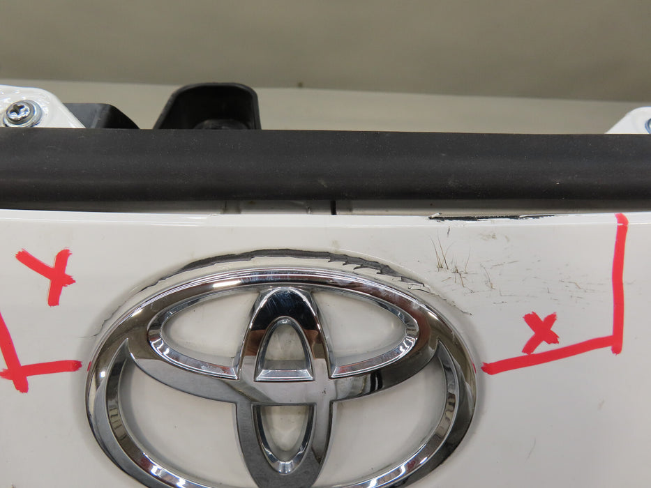 2020-2023 TOYOTA COROLLA FRONT BUMPER COVER OEM 52119-02P10
