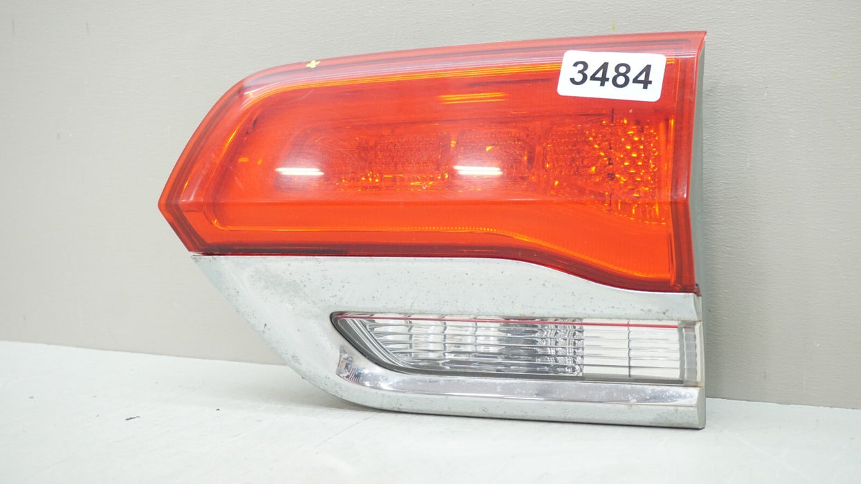 2014-2021 JEEP GRAND CHEROKEE REAR RIGHT PASSENGER SIDE INNER TAIL LIGHT OEM