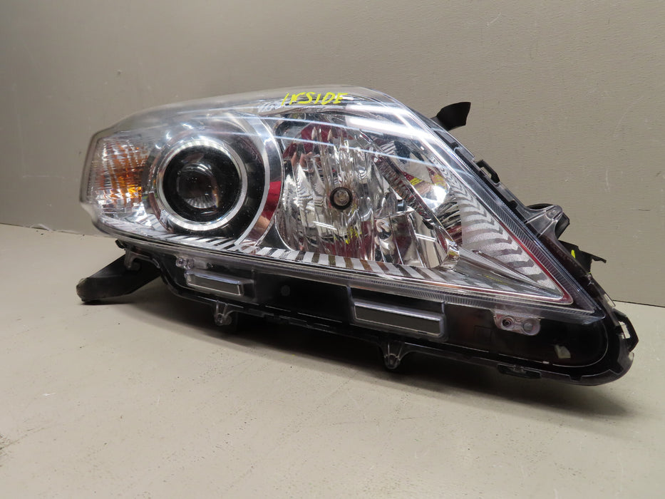 2011-2014 TOYOTA SIENNA RH RIGHT PASSENGER HALOGEN HEADLIGHT LAMP OEM