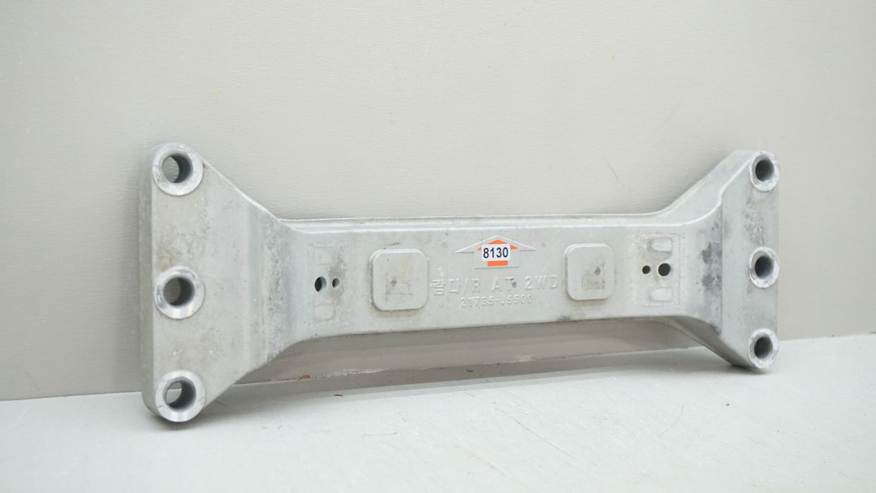 2018-2021 KIA STINGER GEAR BOX MOUNTING BRACKET 21735-J5500 OEM 18 19 20 21