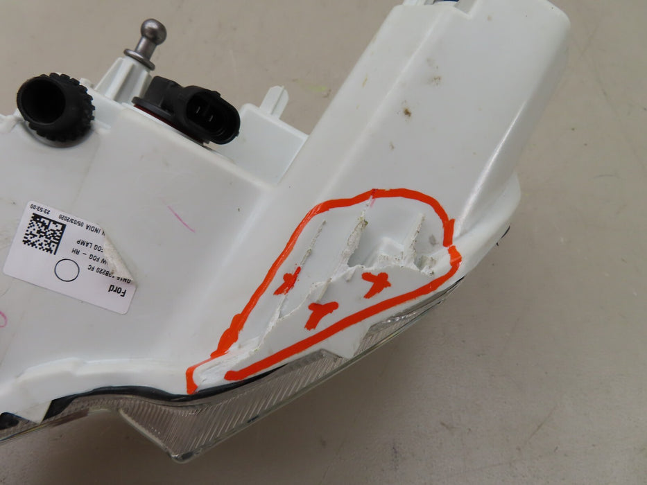 2018-2021 FORD ECOSPORT FRONT RIGHT PASSENGER SIDE FOG LIGHT HALOGEN LAMP OEM