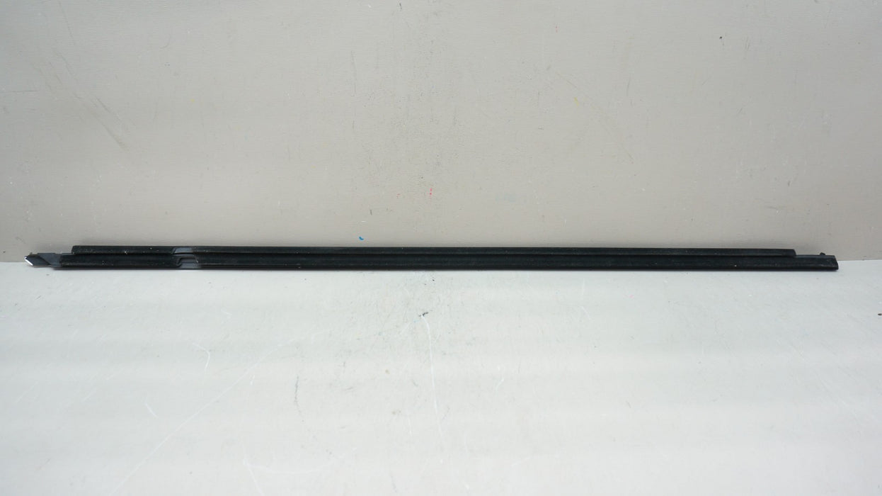 2019-2020 BENTLEY CONTINENTAL GT FRONT LEFT DOOR WINDOW SEAL TRIM OEM 3SD853071E