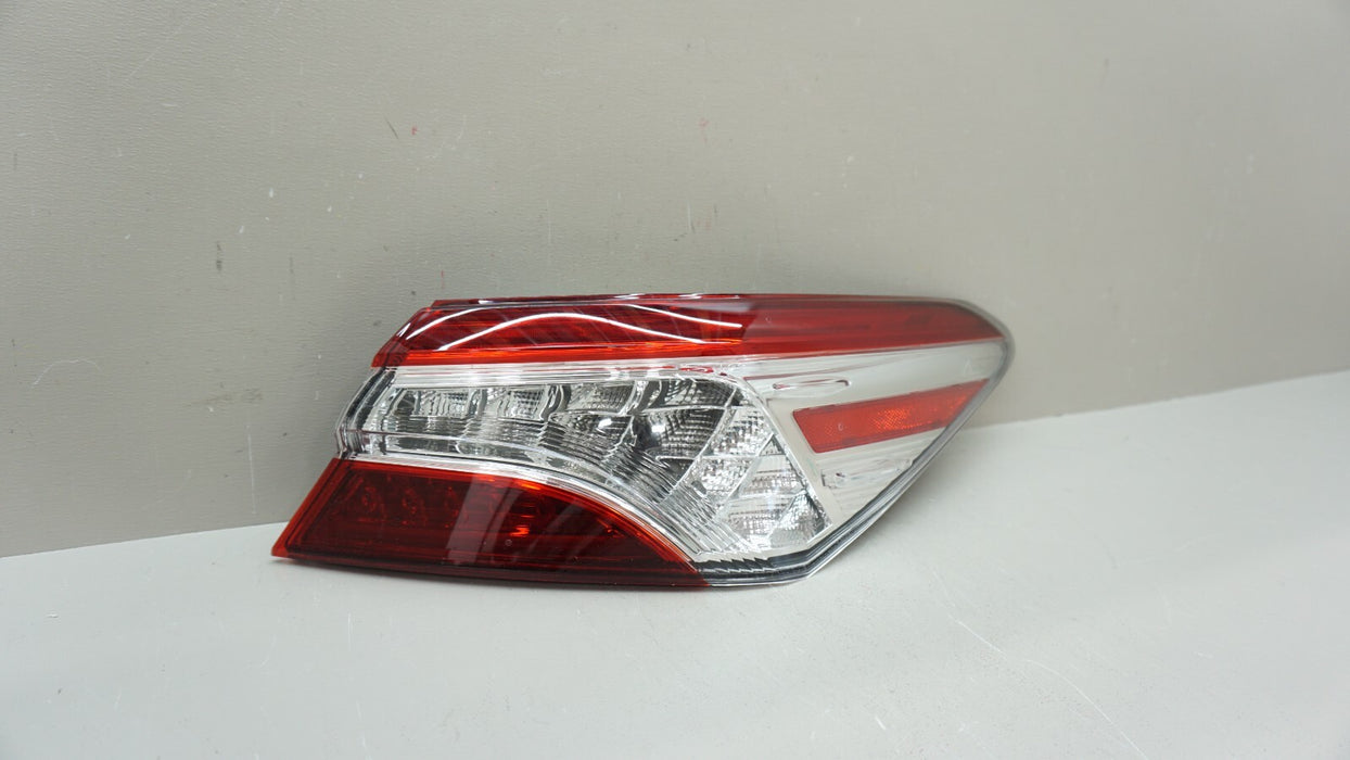 2018-2020 TOYOTA CAMRY REAR RIGHT RH PASSENGER SIDE TAIL LIGHT DEPO AFTERMARKET