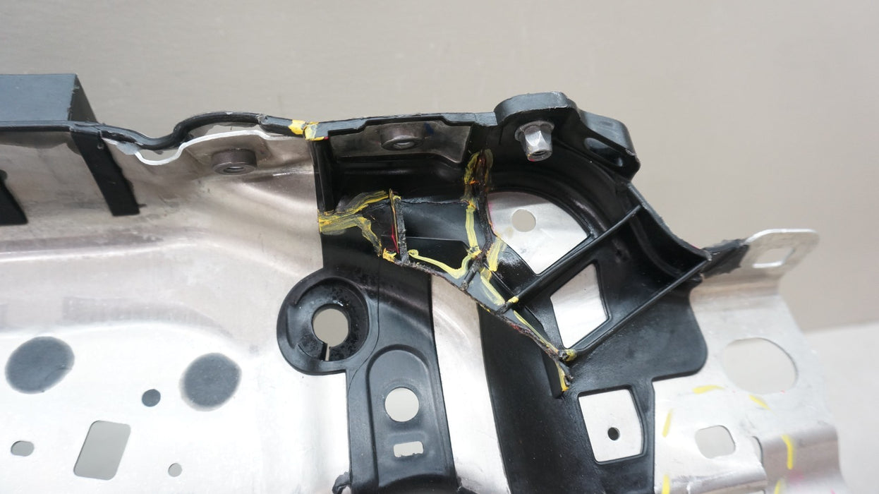2019-2021 PORSCHE MACAN UPPER RADIATOR CORE SUPPORT TIE BAR 95B807479G
