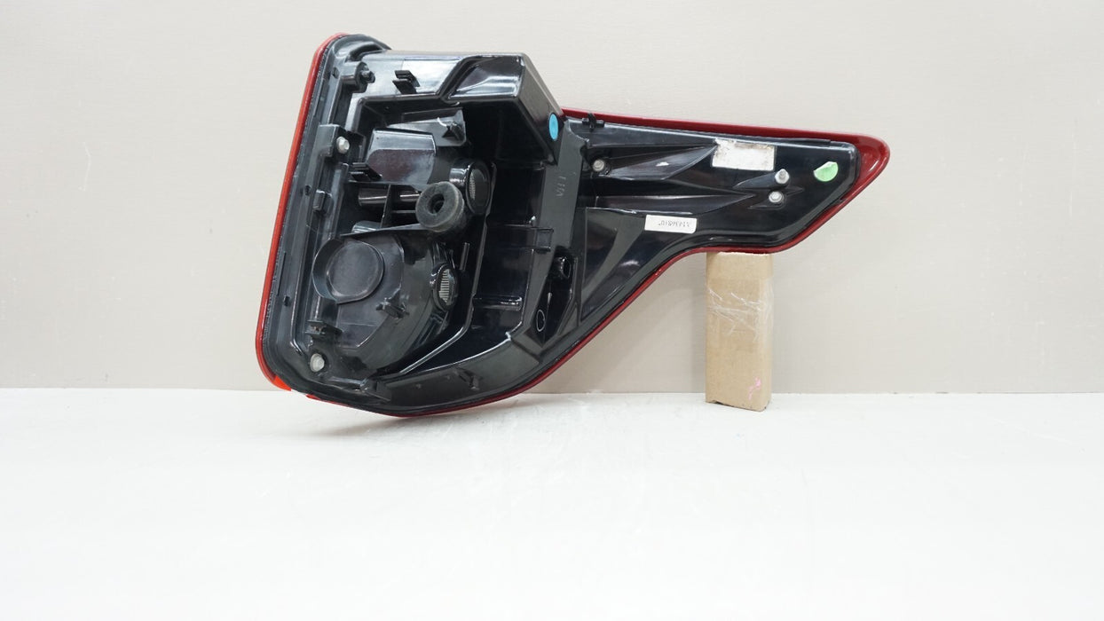 2020-2022 FORD EXPLORER REAR LEFT DRIVER SIDE TAIL LIGHT OEM