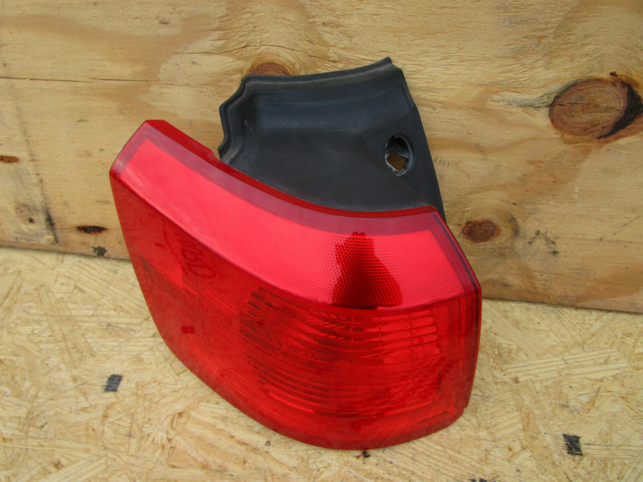 10 11 12 13 14 15 16 17 GMC TERRAIN LEFT REAR TAIL LIGHT TAIL LAMP OEM