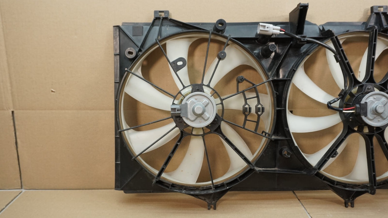 2012-2017 TOYOTA CAMRY SEDAN ENGINE RADIATOR COOLING FAN MOTOR SHROUD BLADE OEM