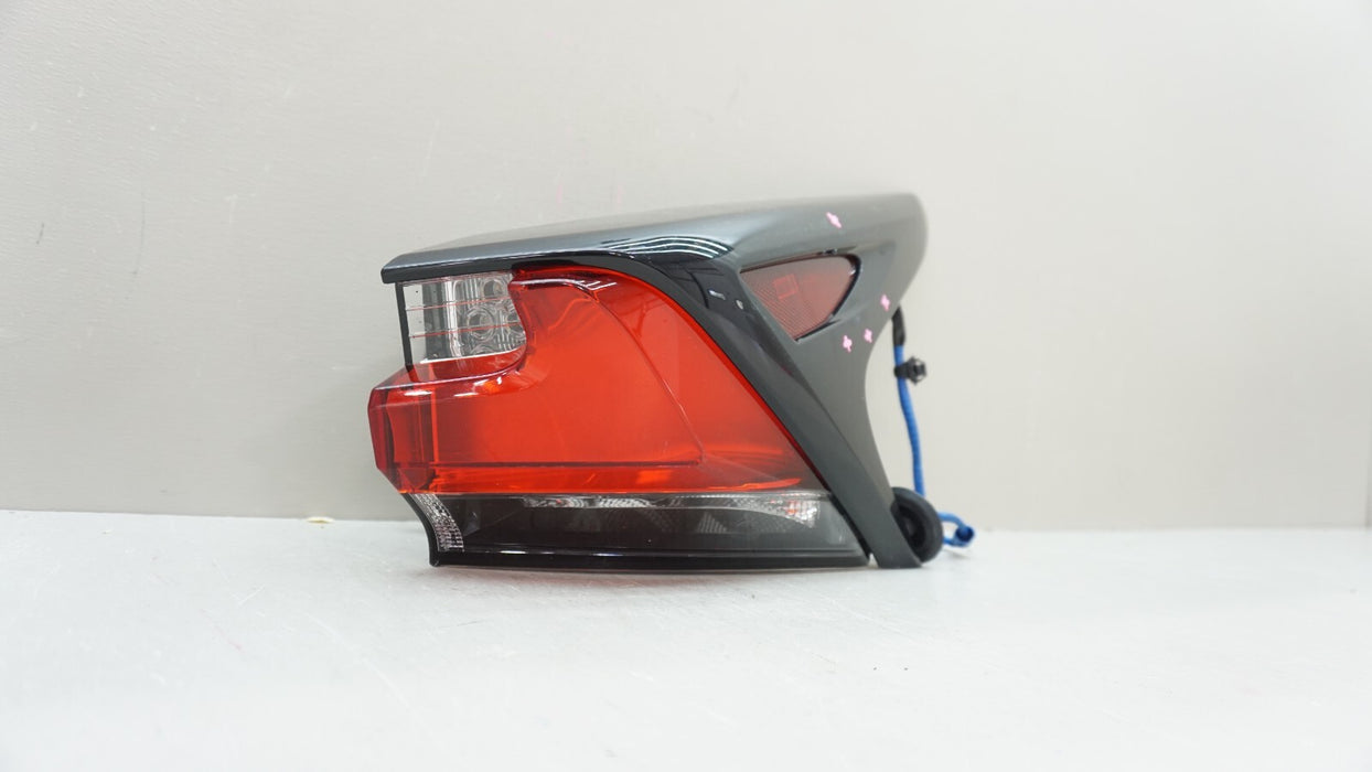 2015-2017 LEXUS NX200T NX300 NX300H REAR RIGHT PASSENGER SIDE TAIL LIGHT OEM