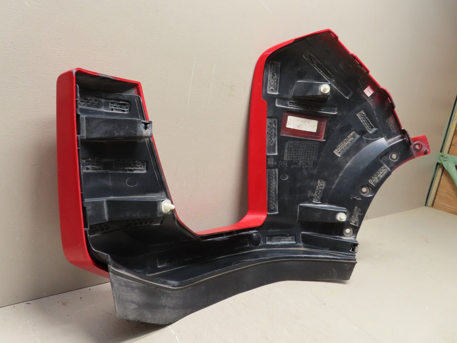 2020-2022 CHEVROLET SILVERADO 2500 3500 HD FRONT RIGHT BUMPER CAP OEM 84678862