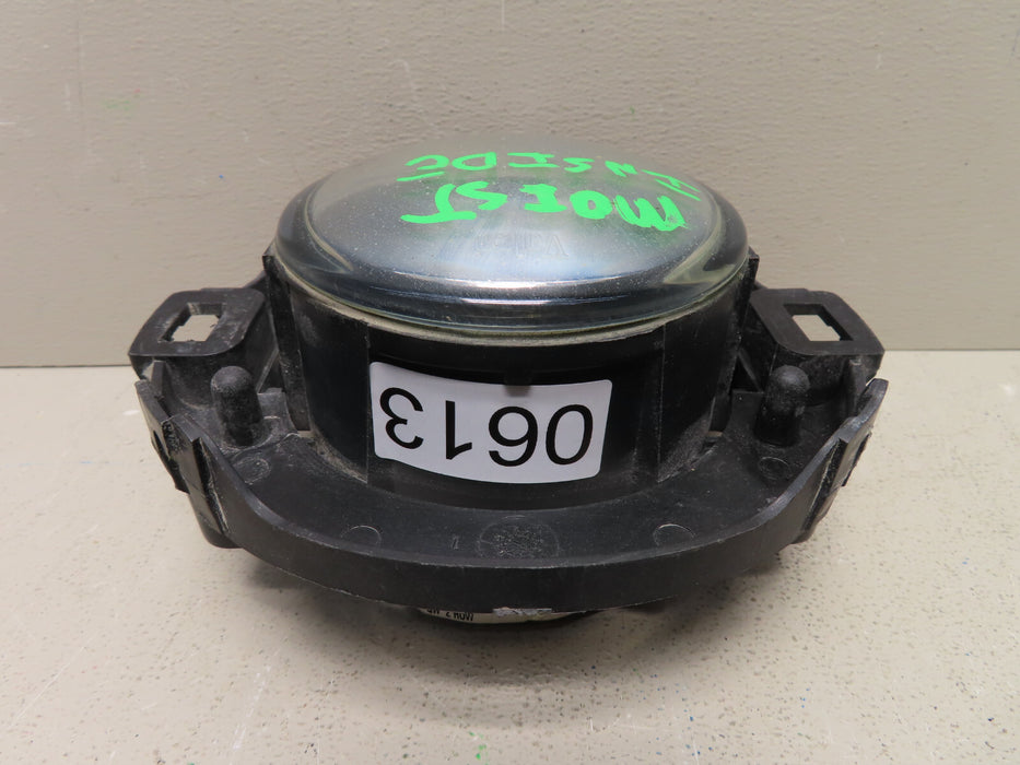 2005-2018 Nissan Frontier Xterra 26150-EA000 Fog Light Lamp OEM
