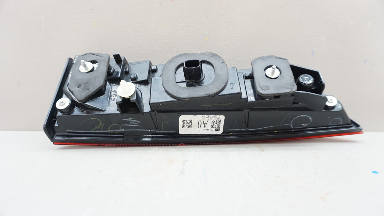 2016-2018 HONDA PILOT REAR RH RIGHT PASSENGER SIDE INNER TAIL LIGHT OEM