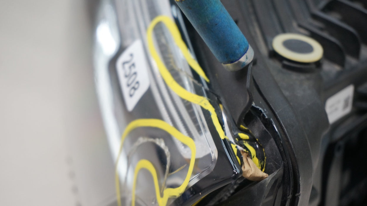 2023-2025 MERCEDES-BENZ GLC-CLASS FRONT RIGHT PASSENGER SIDE HEADLIGHT LED OEM