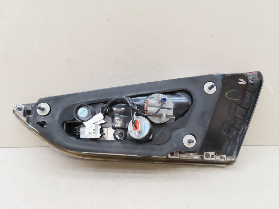2018 2019 HYUNDAI SONATA REAR RIGHT PASSENGER INNER TAIL LIGHT OEM