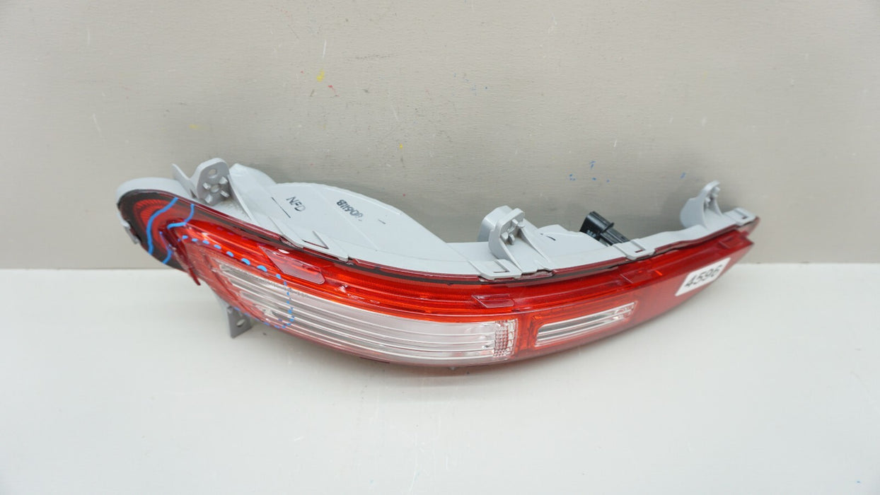 2017-2019 KIA SPORTAGE REAR LH LEFT DRIVER SIDE BUMPER REFLECTOR OEM