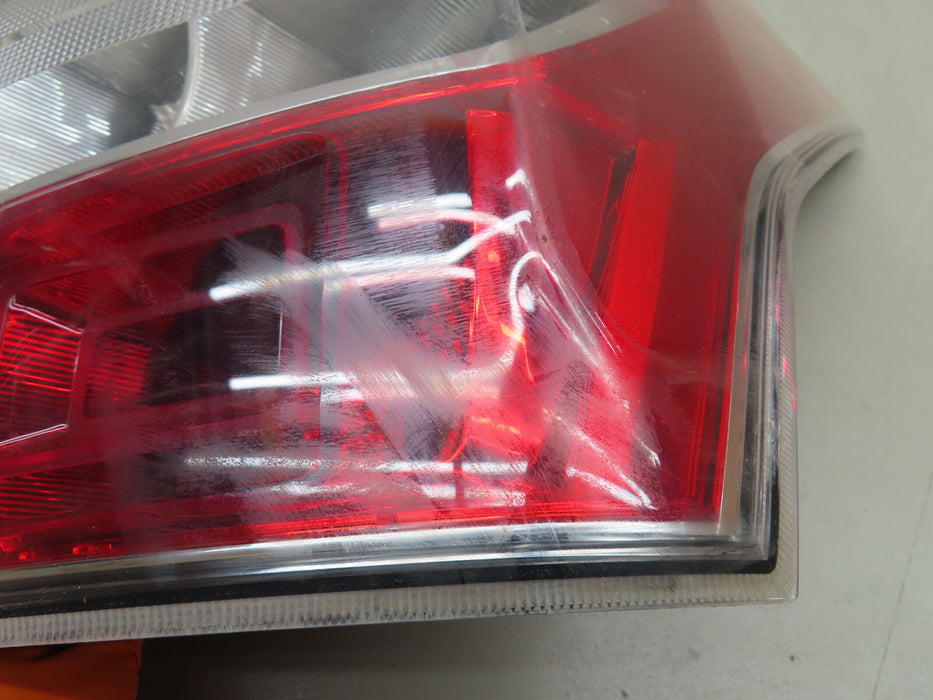 2014 2015 2016 SUBARU FORESTER REAR RIGHT TAILLIGHT LAMP OEM