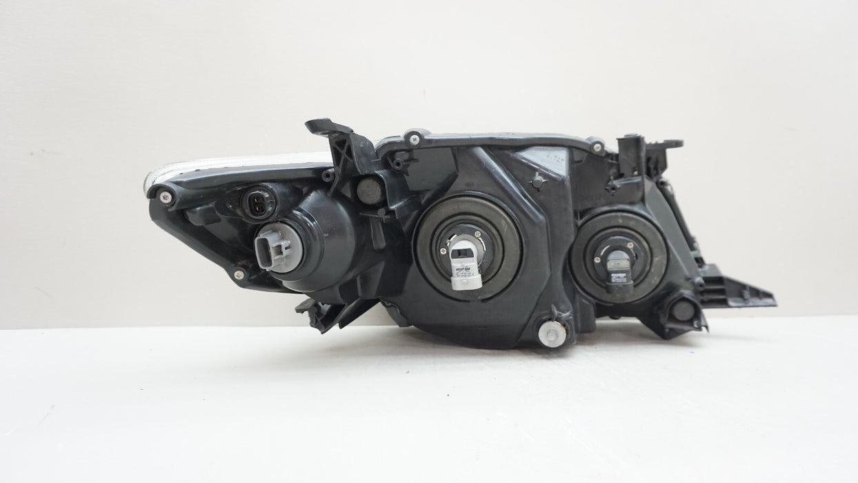2009-2011 TOYOTA COROLLA FRONT LEFT DRIVERS SIDE HEADLIGHT HALOGEN OEM