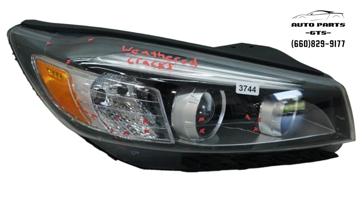 2016-2018 KIA SORENTO FRONT RIGHT PASSENGER SIDE HEADLIGHT LAMP OEM 92102-C6