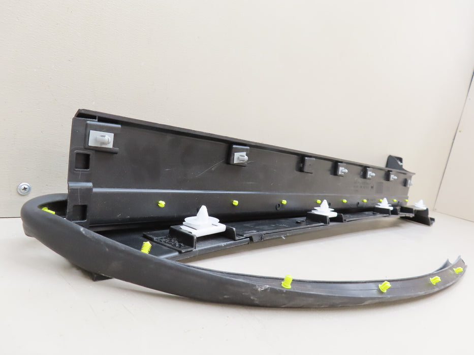 2018-2023 CHEVROLET EQUINOX LEFT DRIVER SIDE ROCKER PANEL SKIRT MOLDING OEM