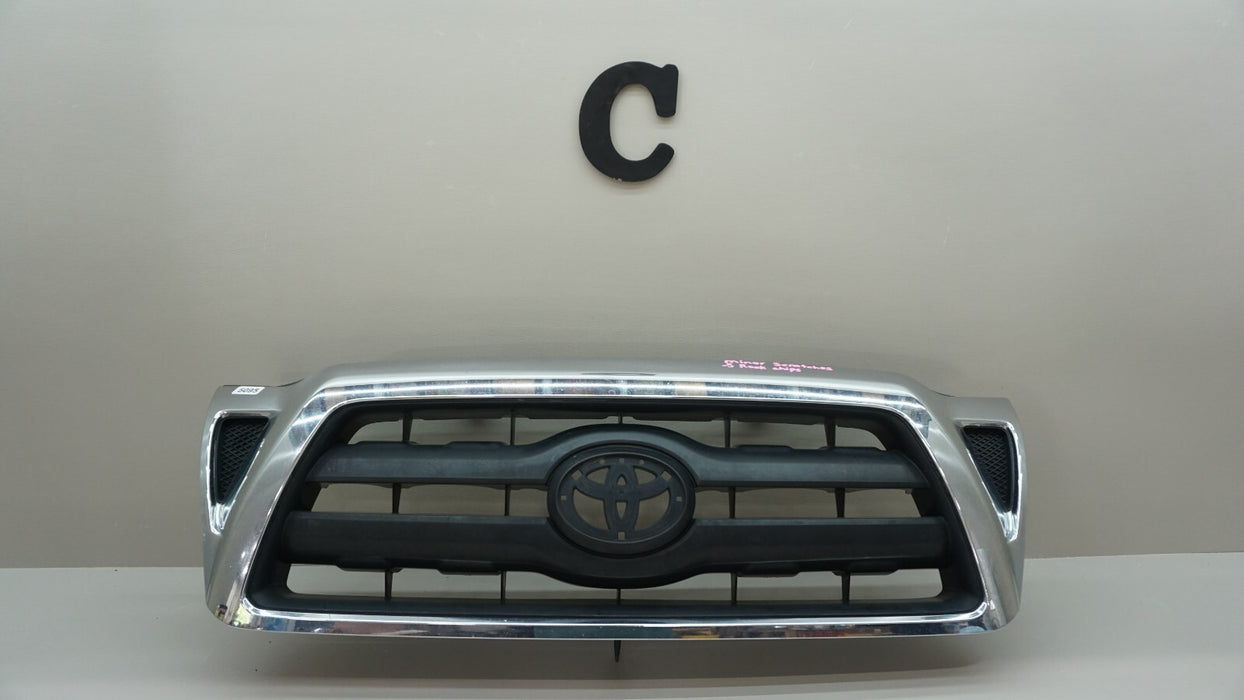 2005-2009 TOYOTA TACOMA FRONT BUMPER CENTER GRILL GRILLE OEM 53100-04350