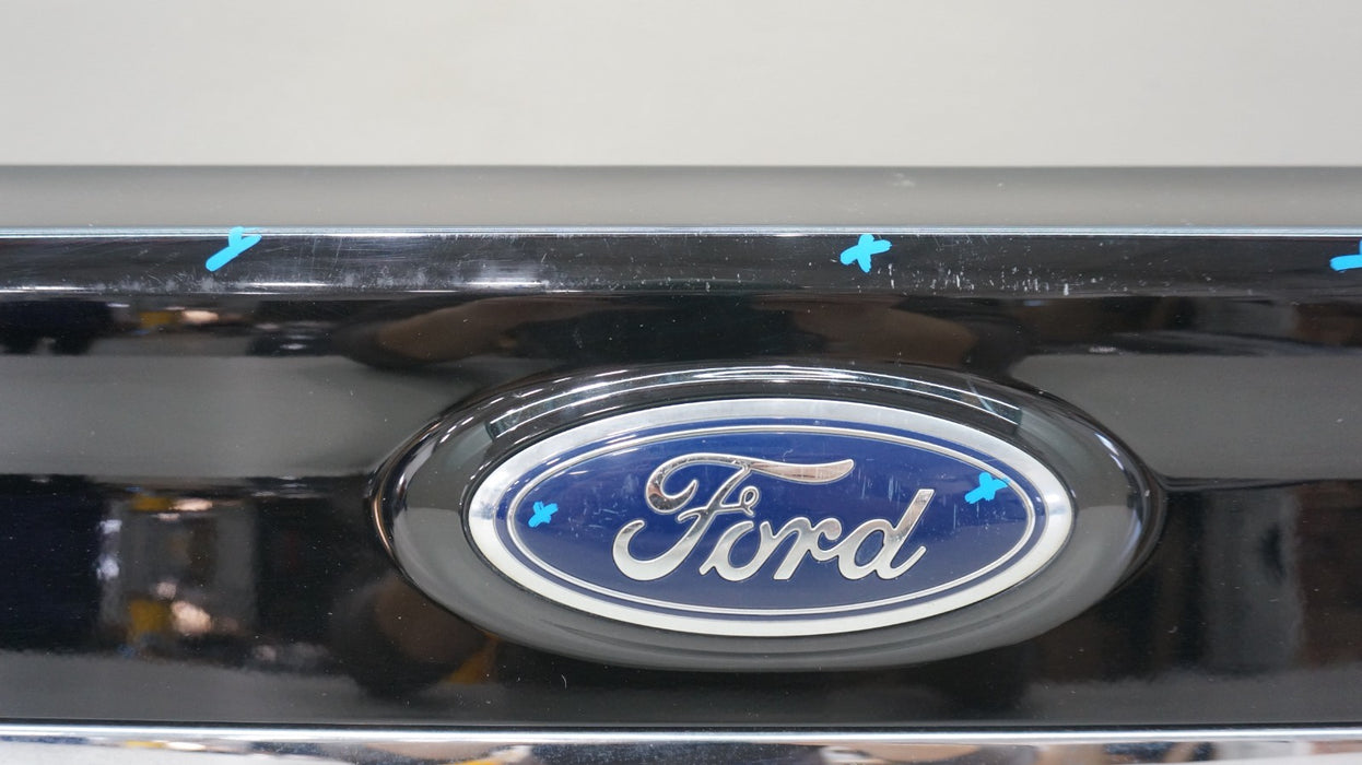 2019-2020 FORD EDGE REAR LIFTGATE FINISH PANEL MOLDING W/ CAMERA OEM KT4B-R43404