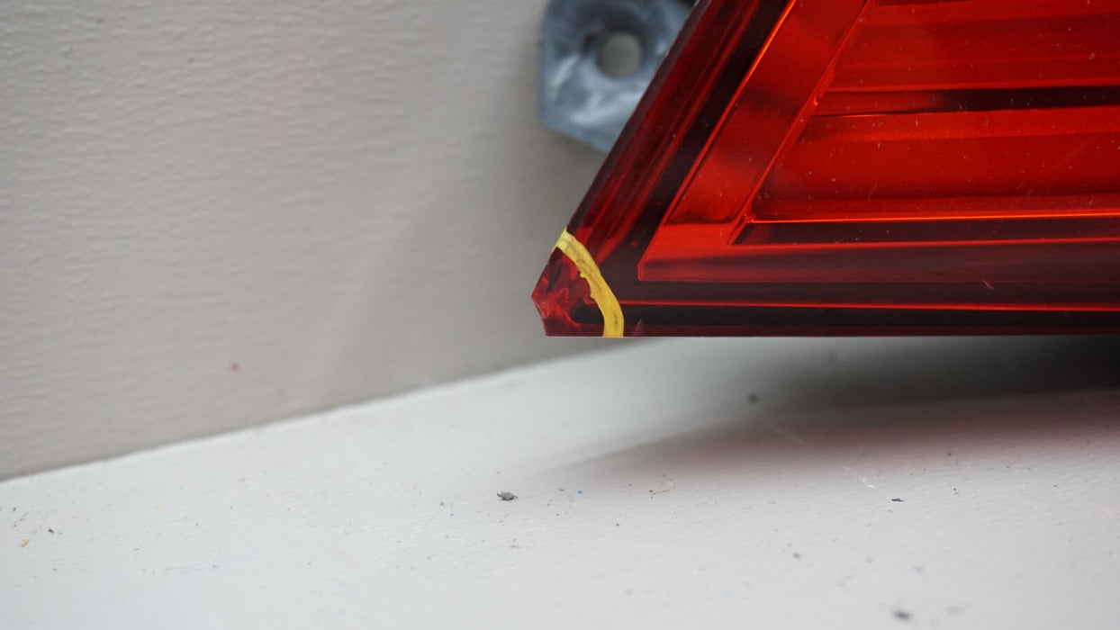 2018-2022 HONDA ACCORD REAR RH RIGHT PASSENGER SIDE OUTER TAIL LIGHT OEM