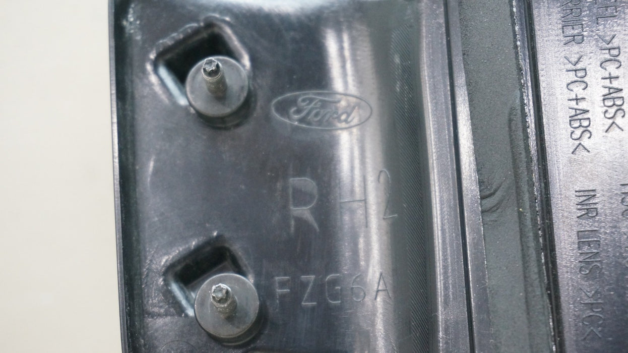 *MINT* 2023-2024 FORD ESCAPE REAR RIGHT PASSENGER SIDE INNER TAIL LIGHT OEM