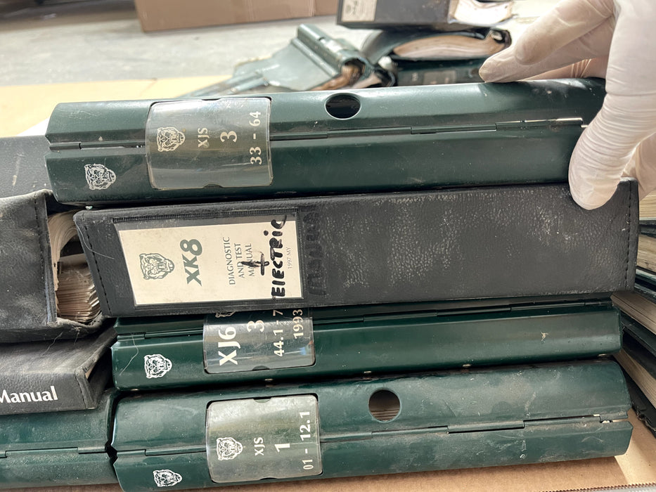RARE* 48 TOTAL SERVICE BOOK MANUAL LOT ENGINE TRANSMISSION JAGUAR XJ6-XJ12 AJ1