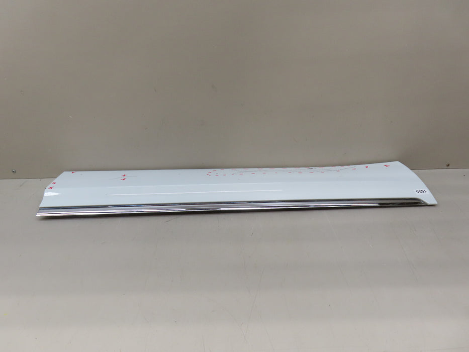 2018-2025 VOLKSWAGEN ATLAS FRONT LEFT DRIVER SIDE LOWER DOOR MOLDING OEM