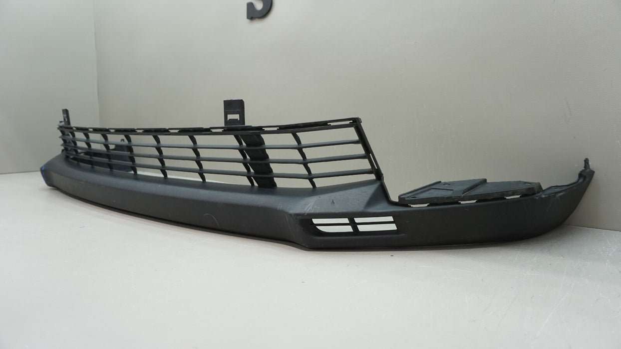 2017-2019 TOYOTA HIGHLANDER FRONT LOWER BUMPER COVER VALANCE OEM 52129-0E030