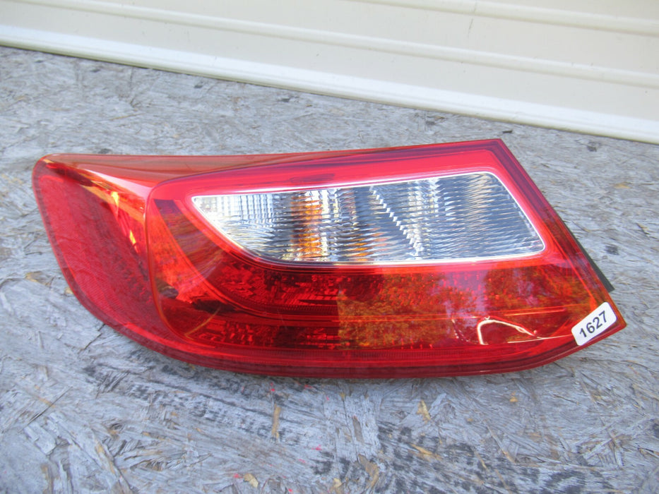 2013-2015 HONDA ACCORD REAR LEFT DRIVER SIDE TAIL LIGHT HALOGEN LAMP LIGHT OEM