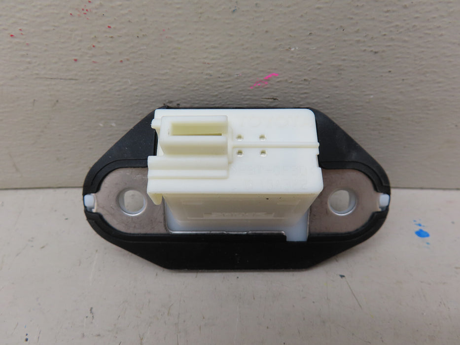 GENUINE TOYOTA AVALON LEXUS ES350 REAR TRUNK SWITCH BUTTON OEM 84945-50010