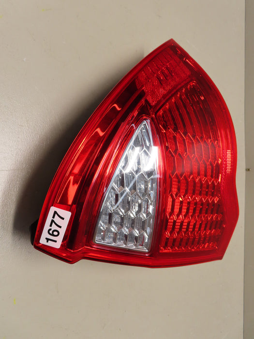2010 2011 2012 FORD FUSION RIGHT PASSENGER SIDE TAIL LIGHT LAMP OEM