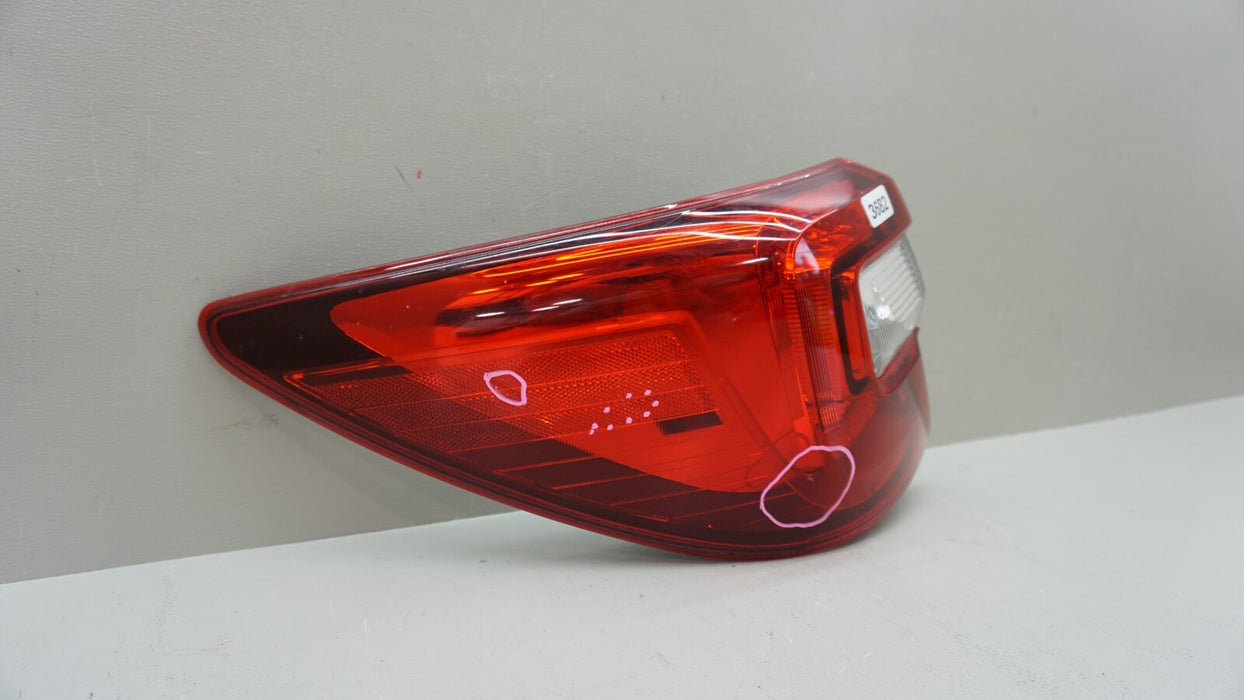 2015-2019 SUBARU OUTBACK REAR LEFT DRIVER SIDE OUTER TAIL LIGHT STOP LAMP OEM