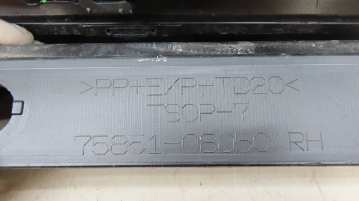 2021-2024 TOYOTA SIENNA RIGHT PASSENGER SIDE ROCKER PANEL OEM 75851-08050