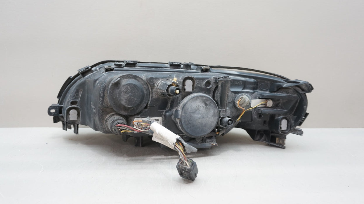 2005-2009 VOLVO S60 FRONT RIGHT PASSENGER SIDE HALOGEN HEADLIGHT OEM 30698828