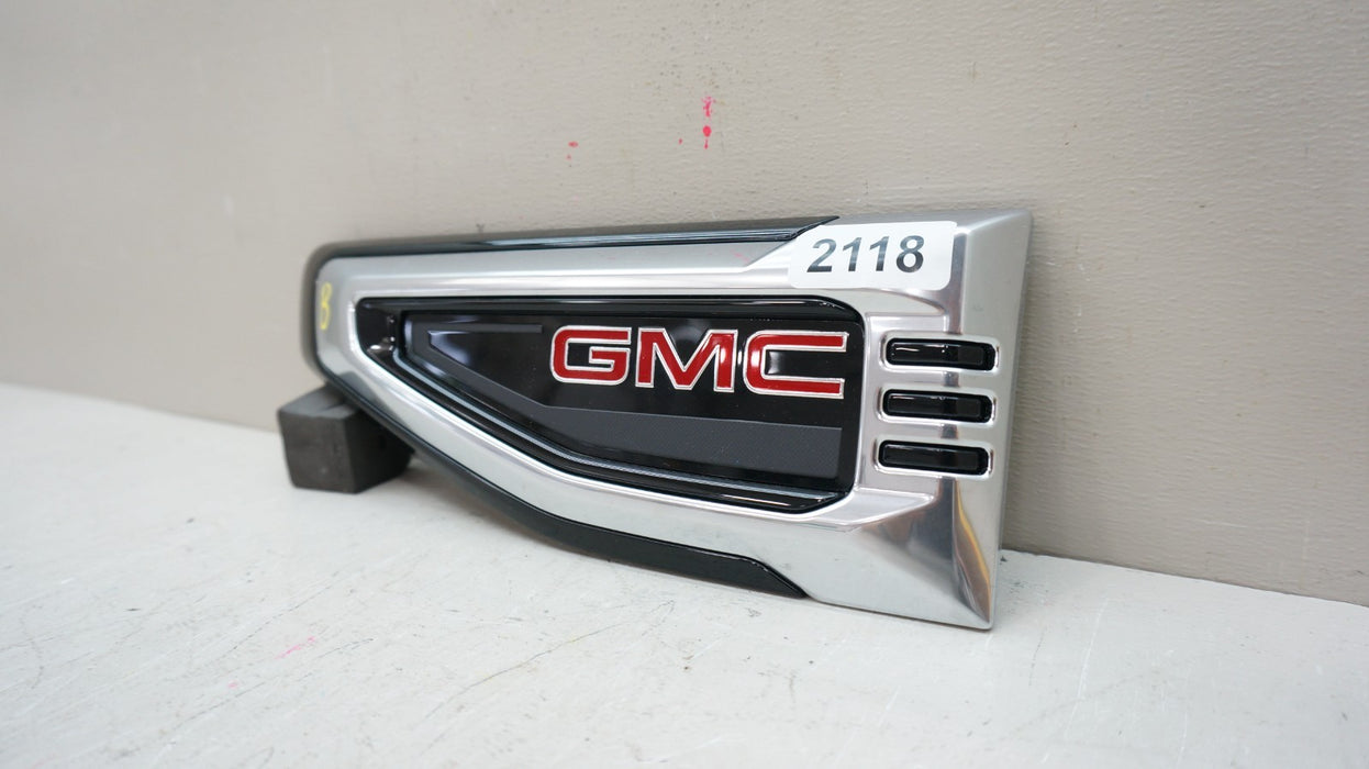 2025-2026 GMC YUKON FRONT LEFT DRIVER SIDE FENDER EMBLEM BADGE OEM