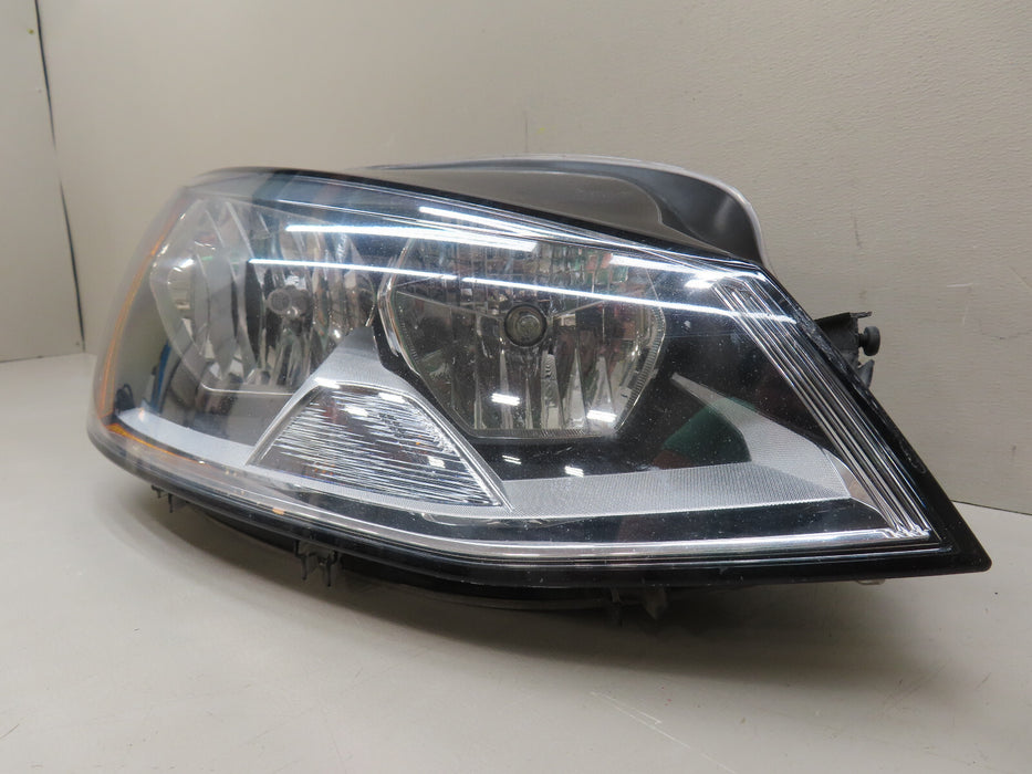 2015-2017 VOLKSWAGEN GOLF FRONT RIGHT PASSENGER HEADLIGHT HALOGEN OEM