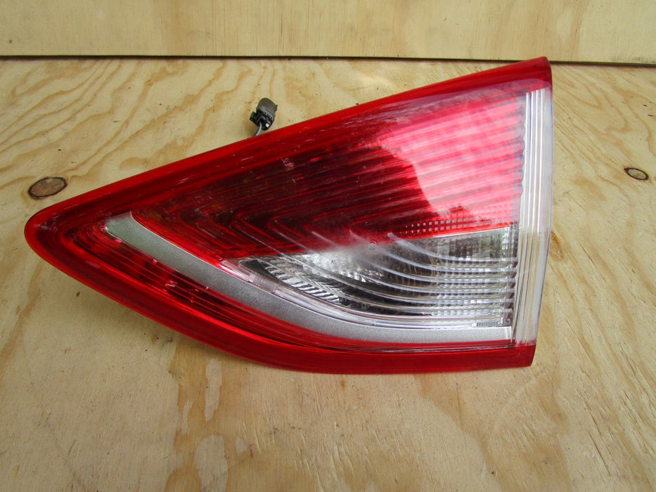13 14 15 FORD ESCAPE REAR RIGHT TAIL LIGHT OEM