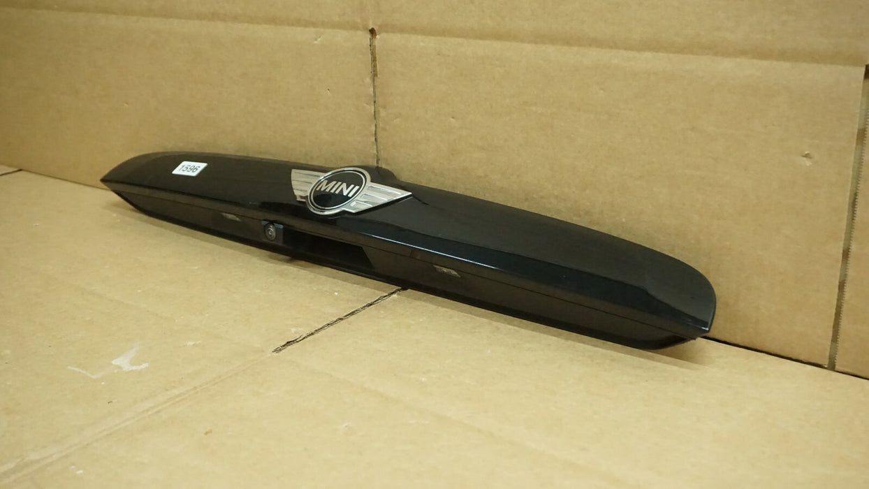 2017-2018 MINI COOPER COUNTRYMAN F60 REAR TRUNK MOLDING LICENSE W/ CAMERA OEM