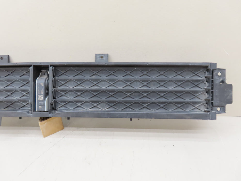 2022 2023 CHEVROLET BUICK ENCLAVE/TRAVERSE FRONT AIR SHUTTER OEM