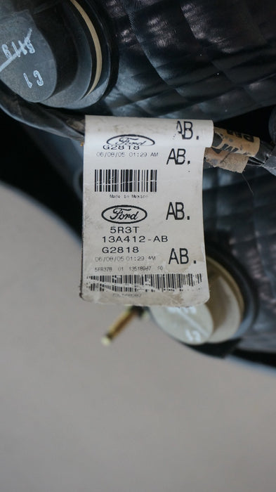 2005-2009 FORD MUSTANG REAR LEFT DRIVER SIDE TAIL LIGHT OEM 5R3T13A412