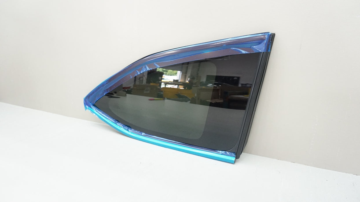 2020-2025 TOYOTA HIGHLANDER REAR RIGHT PASSENGER SIDE QUARTER WINDOW GLASS OEM