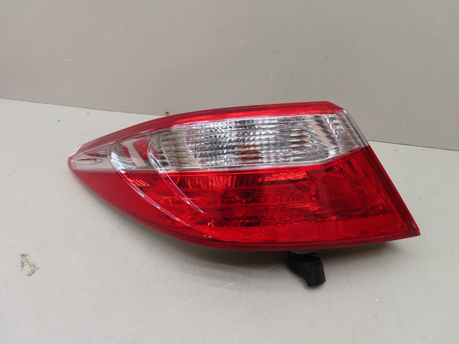 2015-2017 TOYOTA CAMRY REAR LEFT DRIVER SIDE OUTER TAIL LIGHT HALOGEN LAMP