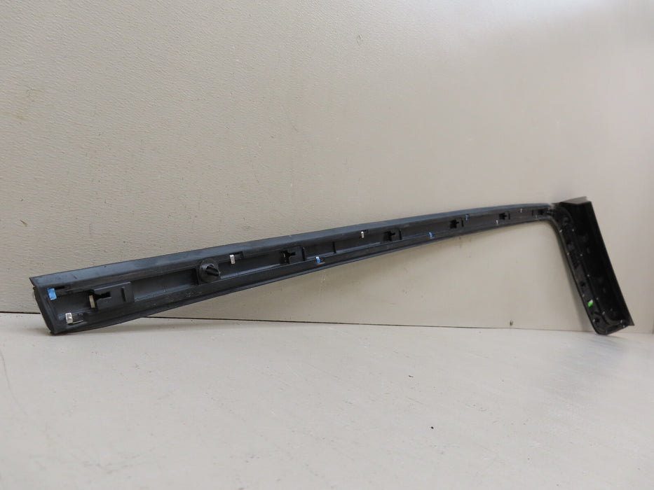 2021-2023 JEEP GRAND CHEROKEE L REAR RIGHT QUARTER WINDOW UPPER MOLDING OEM