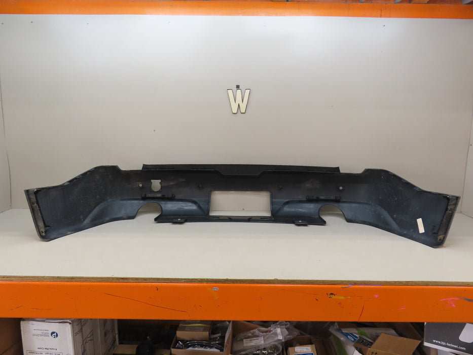2018-2020 CHEVROLET TRAVERSE REAR LOWER BUMPER COVER OEM 84294627
