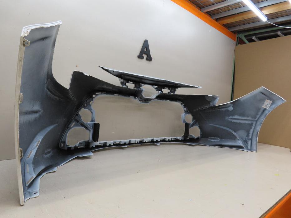 2020 2021 2022 TOYOTA COROLLA FRONT BUMPER COVER OEM 52119-02N90