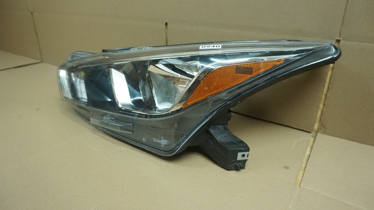 2020-2021 NISSAN VERSA FRONT LEFT DRIVER SIDE HEADLIGHT HALOGEN LAMP LIGHT OEM
