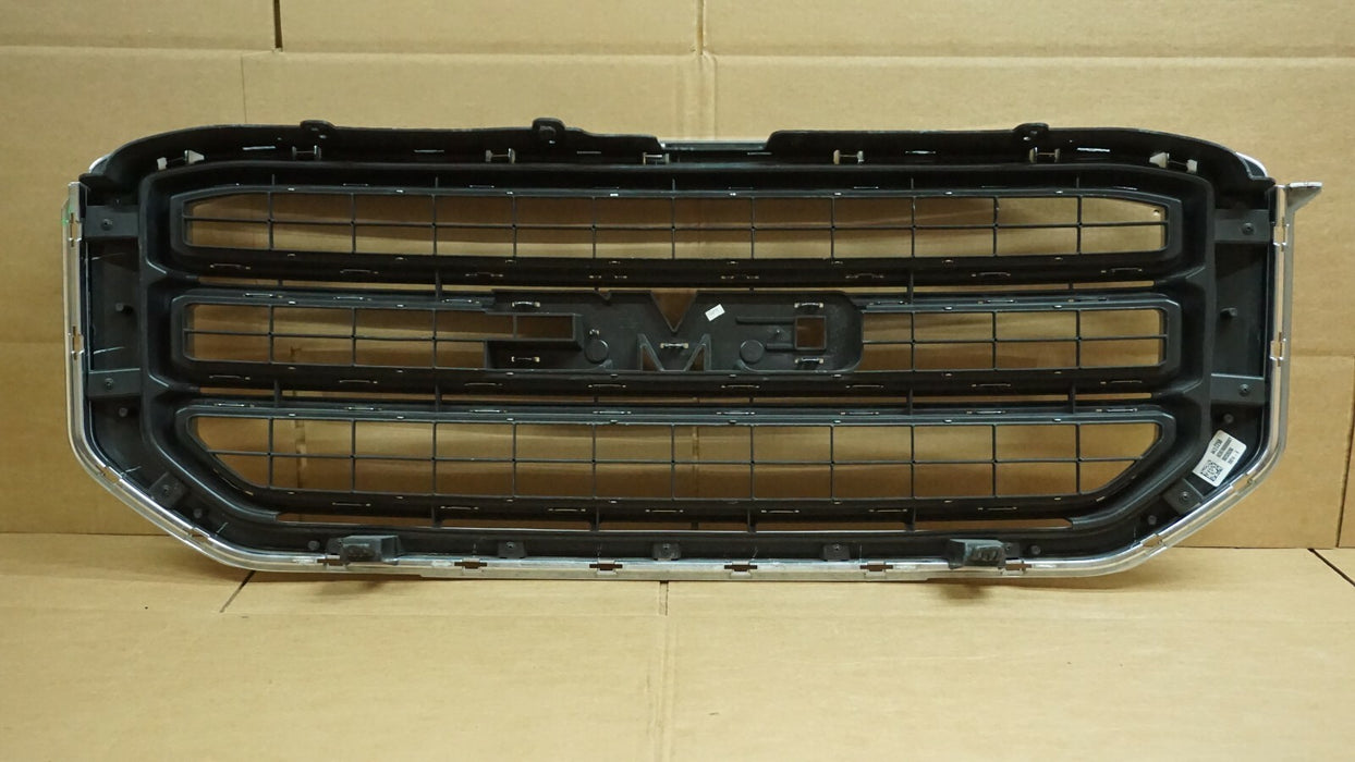 2015-2018 GMC YUKON BASE FRONT UPPER GRILLE CHROME PANEL 22936421 OEM